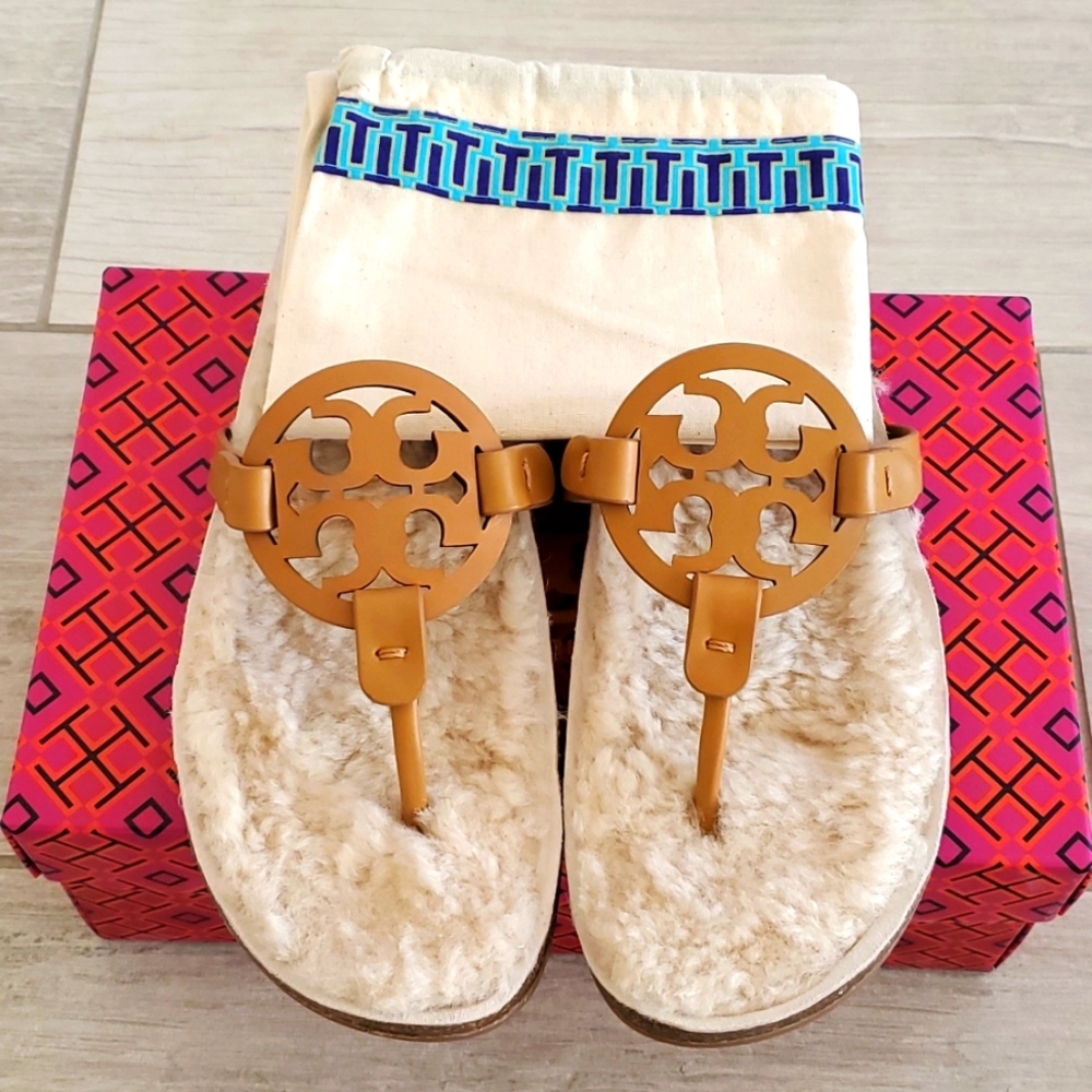 NWT Tory Burch Miller Cloud Shearling Sandals - Picture 2 of 10